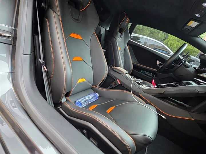 Фото 7 - Lamborghini Huracán