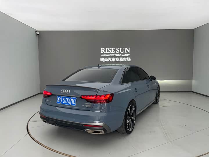 Фото 7 - Audi A4L