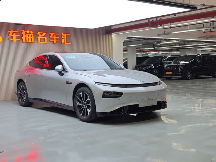 Фото 3 - XPeng P7