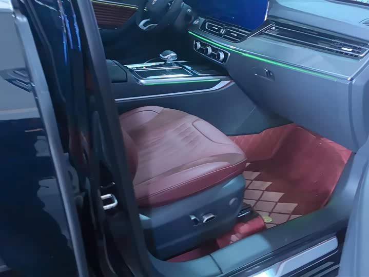 Фото 8 - Hongqi HS5