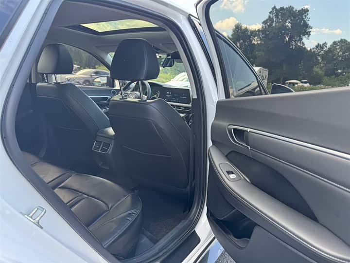 Фото 8 - Hyundai Sonata N Line