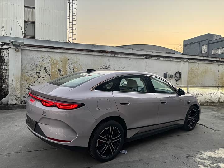 Фото 5 - BYD Qin L