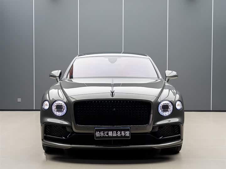 Фото 3 - Bentley Flying Spur