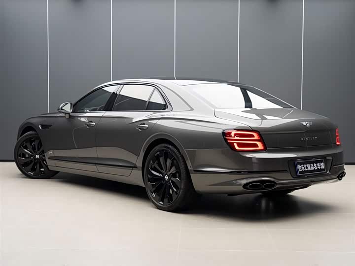 Фото 4 - Bentley Flying Spur