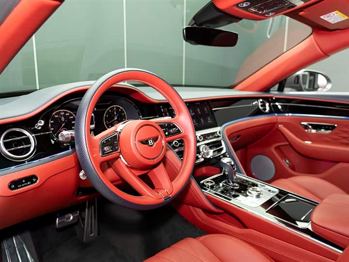 Фото 9 - Bentley Flying Spur