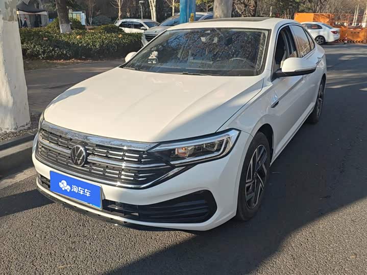 Фото 1 - Volkswagen Sagitar L