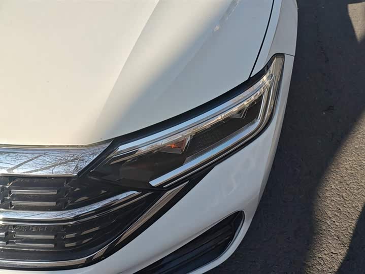 Фото 5 - Volkswagen Sagitar L