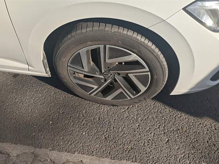 Фото 6 - Volkswagen Sagitar L