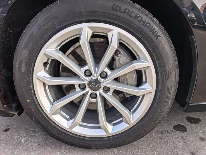 Фото 9 - Audi A6L