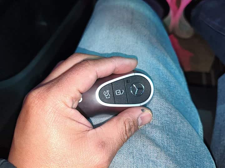 Фото 9 - Mercedes-Benz C-Class