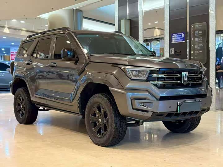 Фото 3 - Tank 400 Hybrid