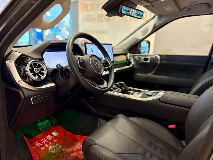 Фото 4 - Tank 400 Hybrid