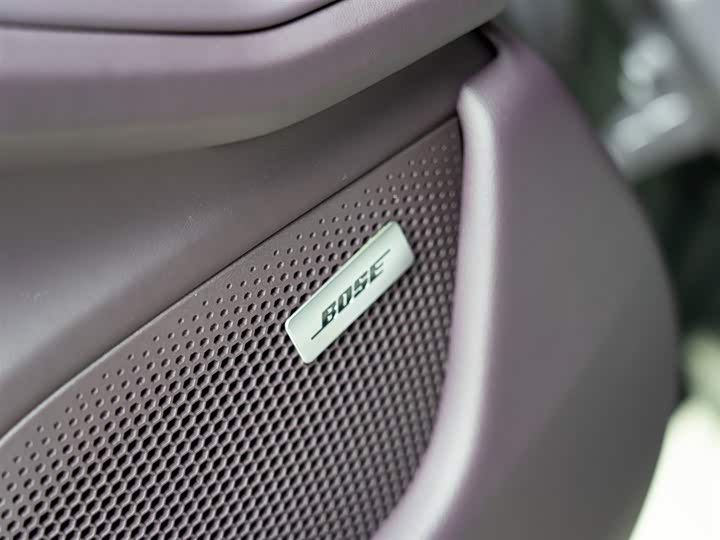 Фото 9 - Porsche Taycan