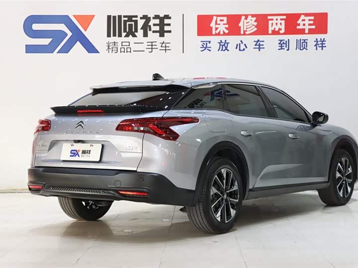 Фото 4 - Citroen C5 X