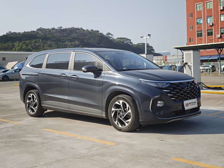 Фото 3 - Hyundai Custo