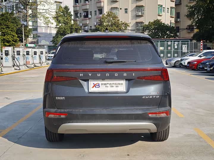 Фото 6 - Hyundai Custo