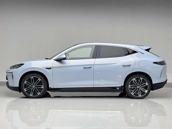 Фото 6 - Denza N7