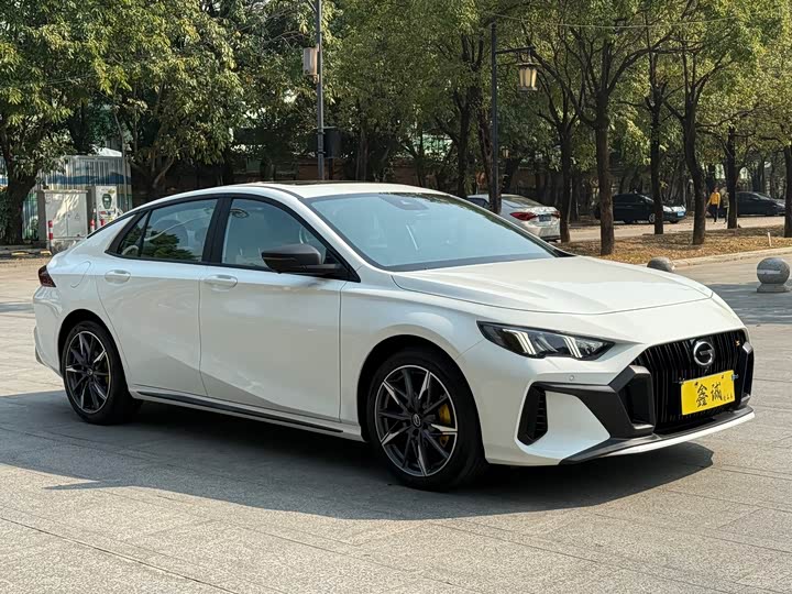 Фото 2 - GAC Trumpchi Empow R