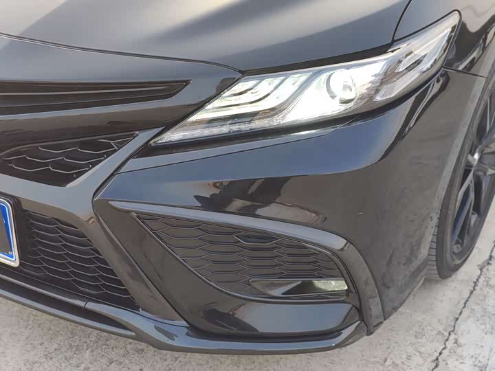 Фото 7 - Toyota Camry