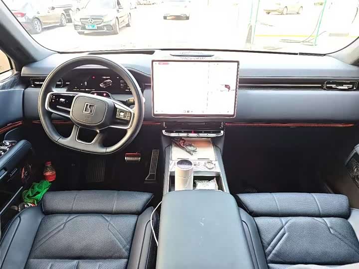 Фото 4 - Zeekr 9X