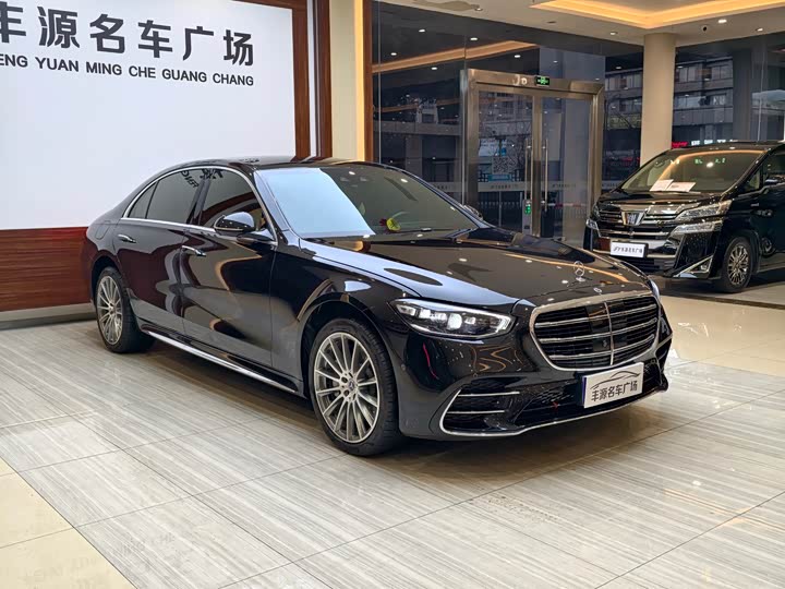 Фото 3 - Mercedes-Benz S-Class