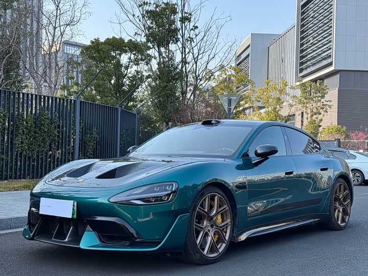 Фото 1 - Xiaomi SU7 Ultra