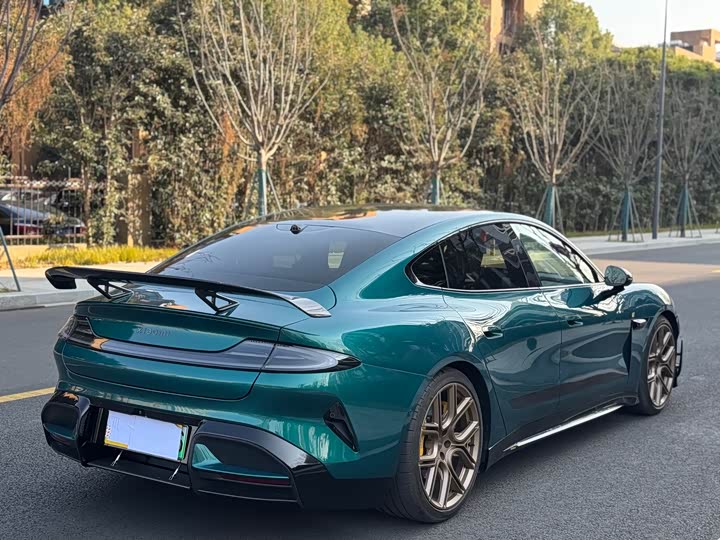 Фото 6 - Xiaomi SU7 Ultra