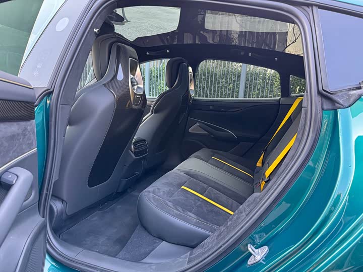 Фото 8 - Xiaomi SU7 Ultra