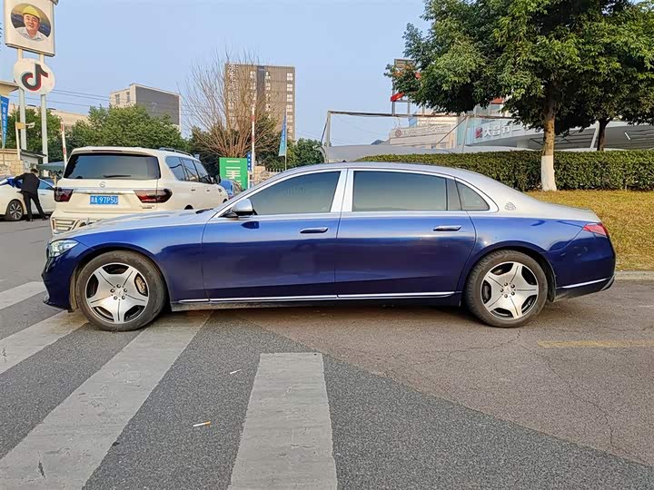 Фото 3 - Mercedes-Benz Maybach S-Class