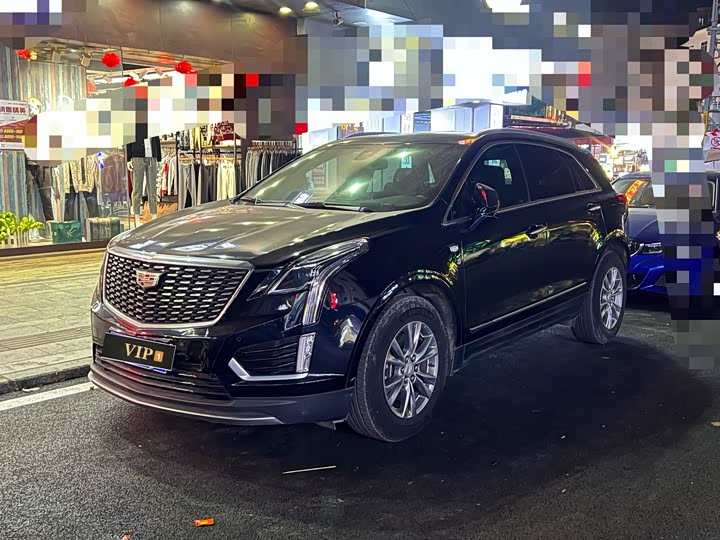 Фото 1 - Cadillac XT5