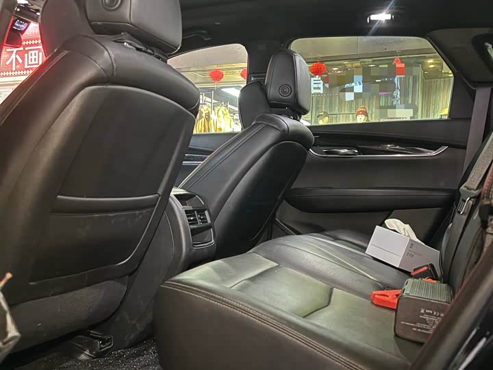 Фото 4 - Cadillac XT5