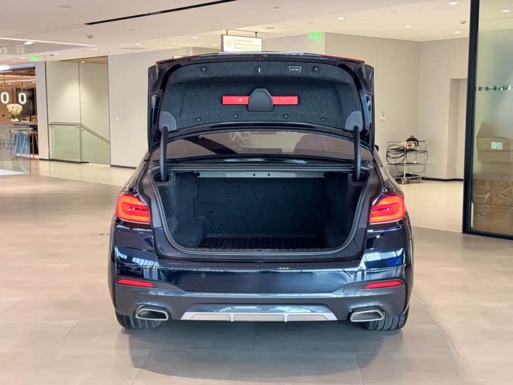 Фото 6 - BMW 5 Series