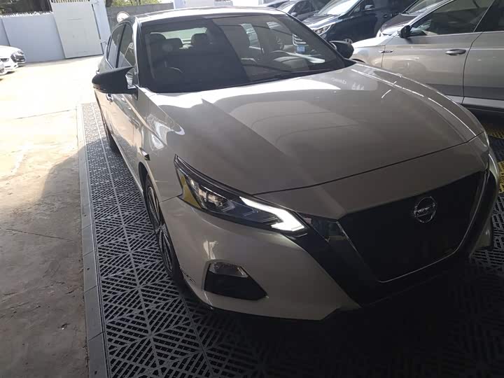 Фото 4 - Nissan Teana