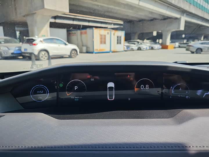 Фото 8 - Changan UNI-V