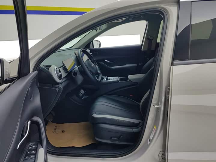 Фото 9 - BYD Sea Lion 05 DM-i Hybrid