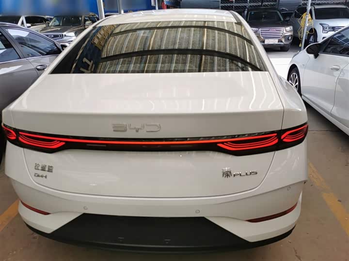 Фото 6 - BYD Qin Plus