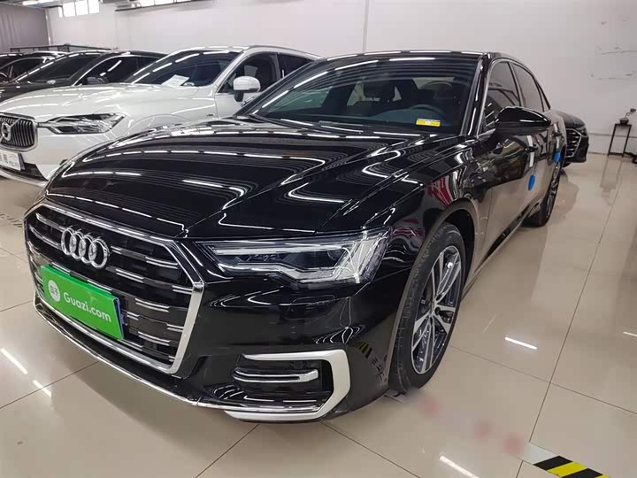 Фото 1 - Audi A6L