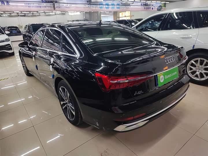 Фото 5 - Audi A6L