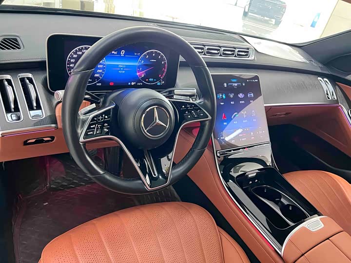 Фото 5 - Mercedes-Benz S-Class