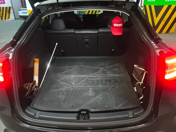 Фото 4 - Tesla Model Y