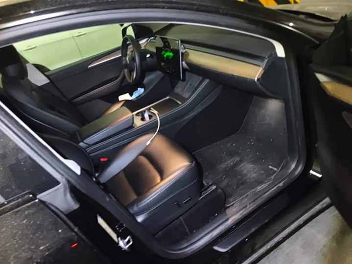 Фото 8 - Tesla Model Y