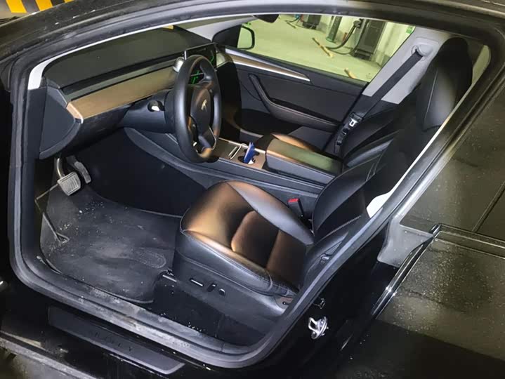 Фото 9 - Tesla Model Y