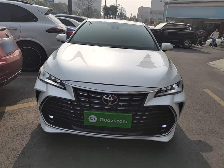 Фото 3 - Toyota Avalon