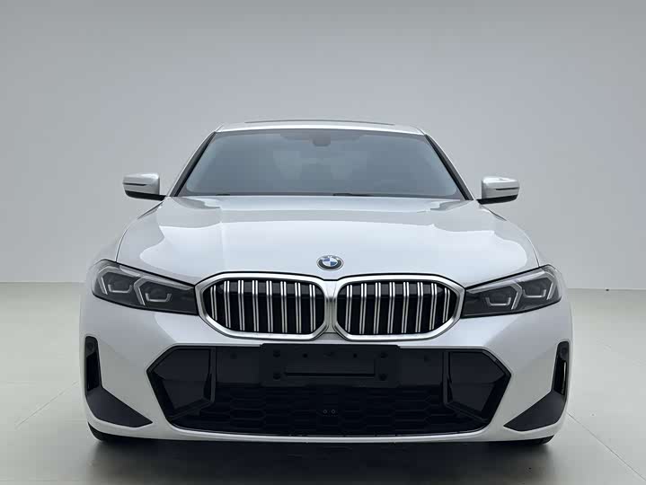 Фото 2 - BMW 3 Series