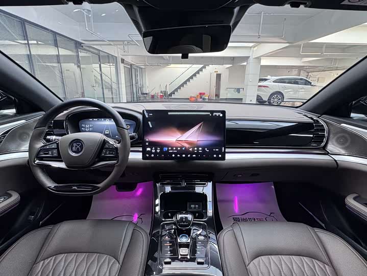 Фото 9 - BYD Han