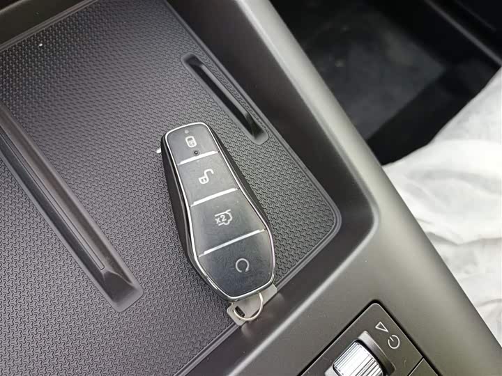 Фото 9 - BYD Qin Plus