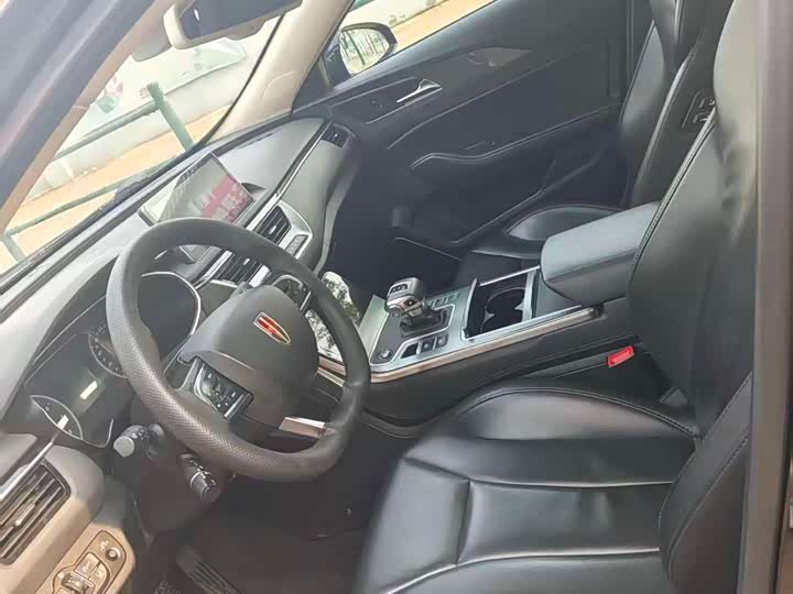 Фото 4 - Hongqi H5