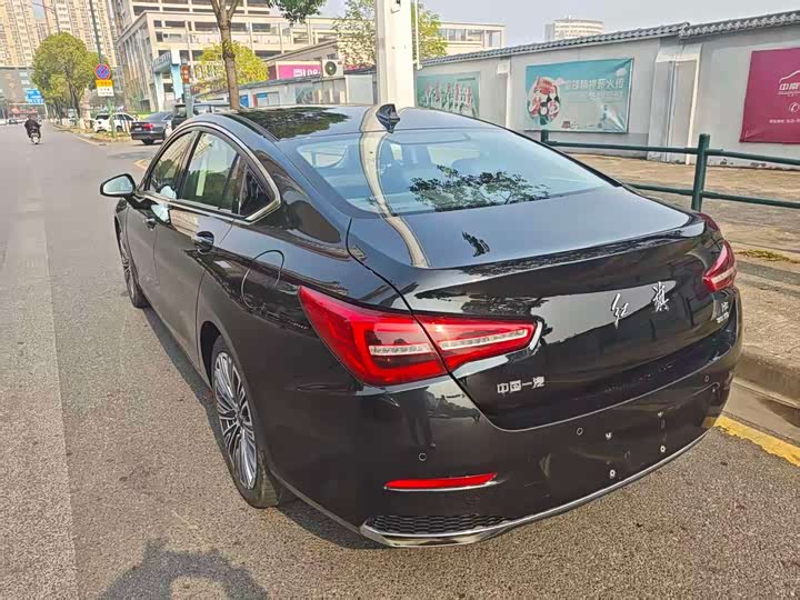 Фото 7 - Hongqi H5