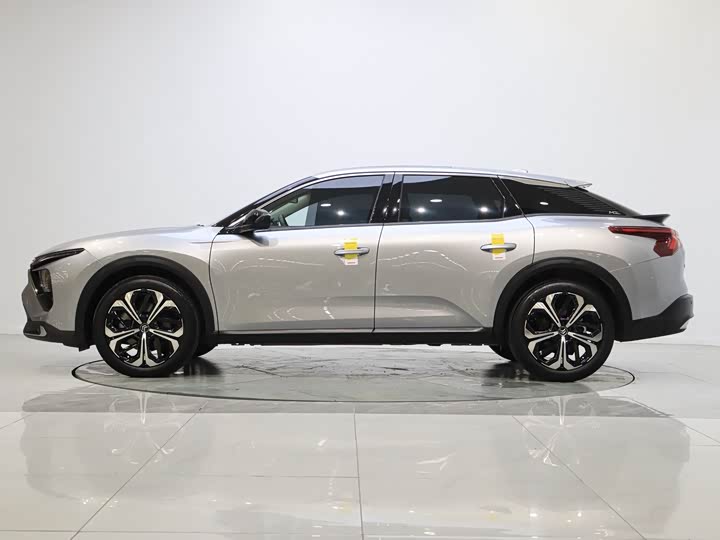 Фото 2 - Citroen C5 X