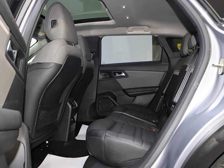 Фото 9 - Citroen C5 X